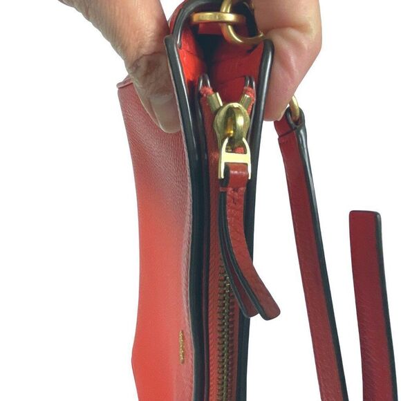 Tory Burch Blake Medium Leather Crossbody Bag in Brilliant Red - Picture 16 of 16